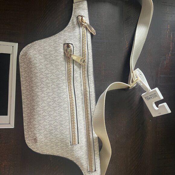 Michael Kors Belt Bag - Picture 3 of 3